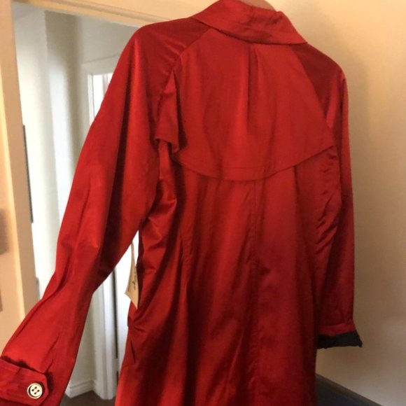 New Solo Moda Red Satin Trench Jacket 12 - Picture 2 of 3